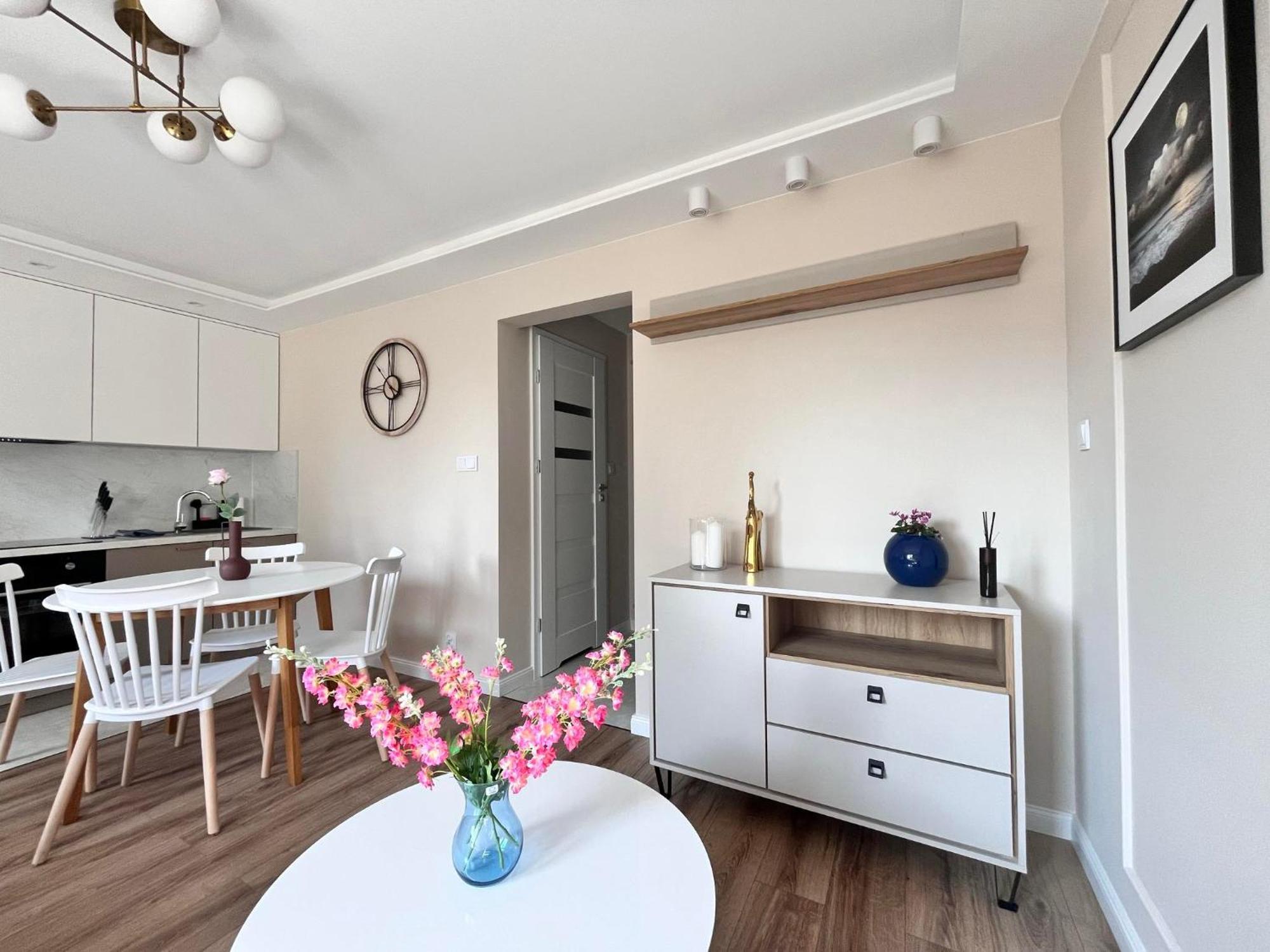 Prestige Apartment Bohaterow Warszawy Кельце Экстерьер фото