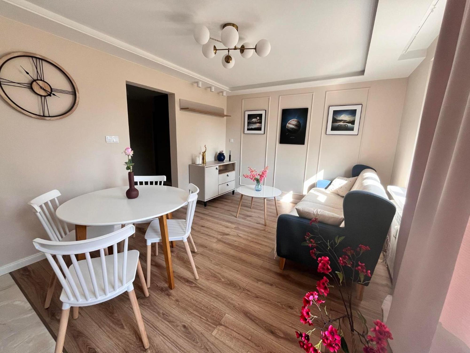 Prestige Apartment Bohaterow Warszawy Кельце Экстерьер фото
